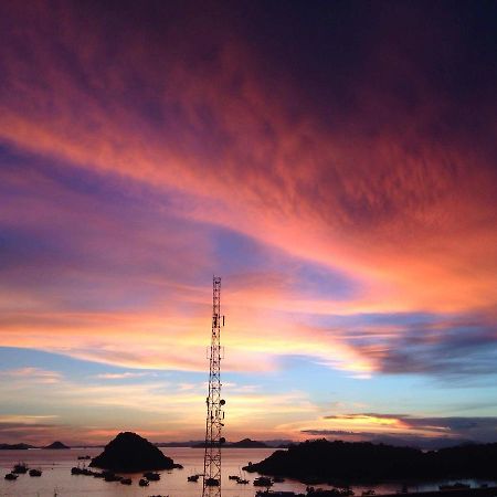 Mawar Hotel Labuan Bajo Exterior foto